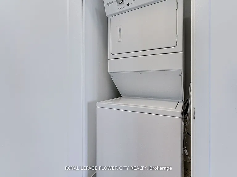 95 Oneida Cres #2305 — Photo 14