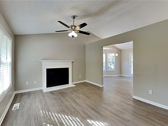 3rd image of 303 Gun Range Rd