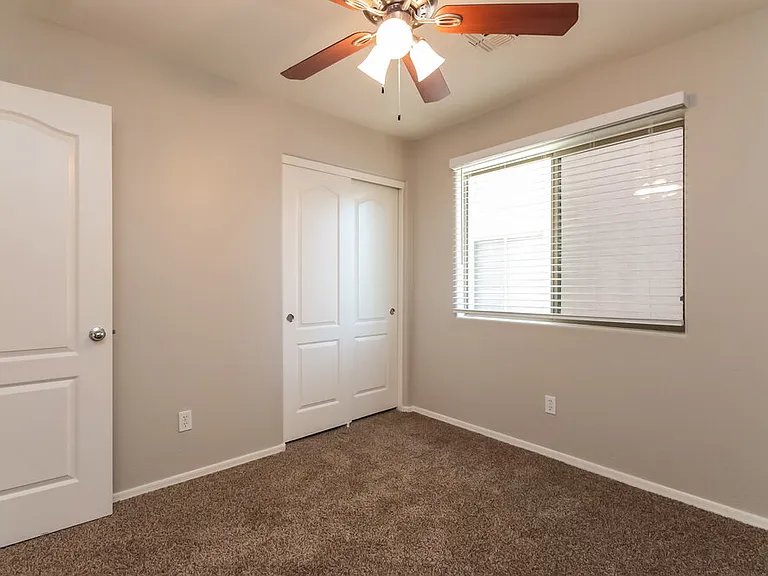 25549 W Winslow Ave — Photo 11