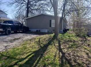 503 College St, Pilot Grove, MO 65276