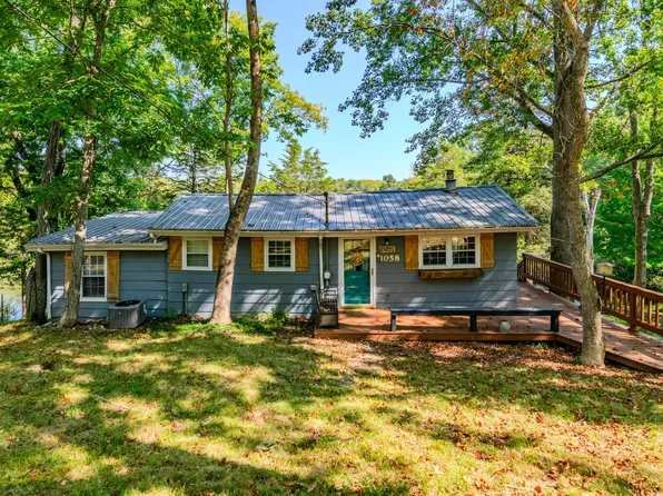 1058 S Lakeshore Dr, Lawrenceburg, KY 40342