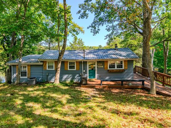 1058 S Lakeshore Dr, Lawrenceburg, KY 40342