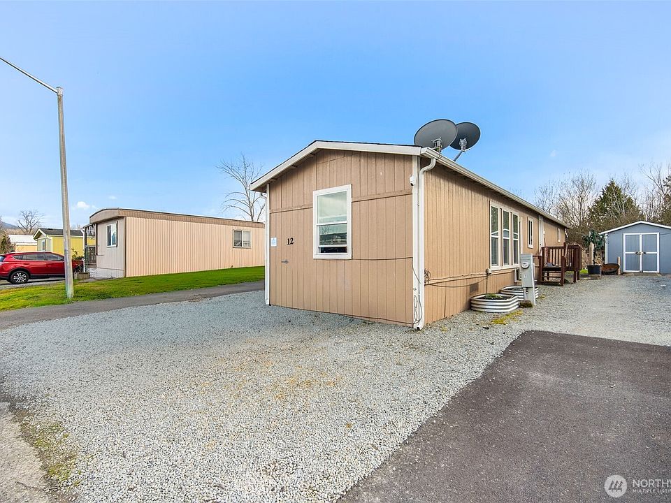 1st image of 1400 N 30th Street #12