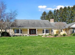 2004 Crescent Rd, York, PA 17403