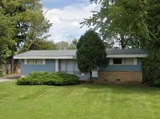 1227 Wood St, Deerfield, IL