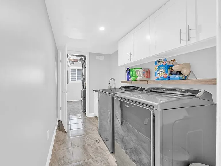 1178 Edward Ave — Photo 9