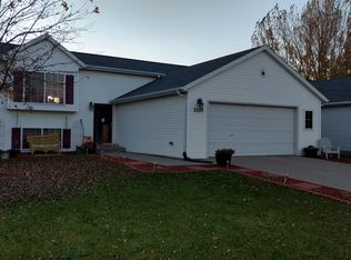 3527 13th St S, Moorhead, MN 56560