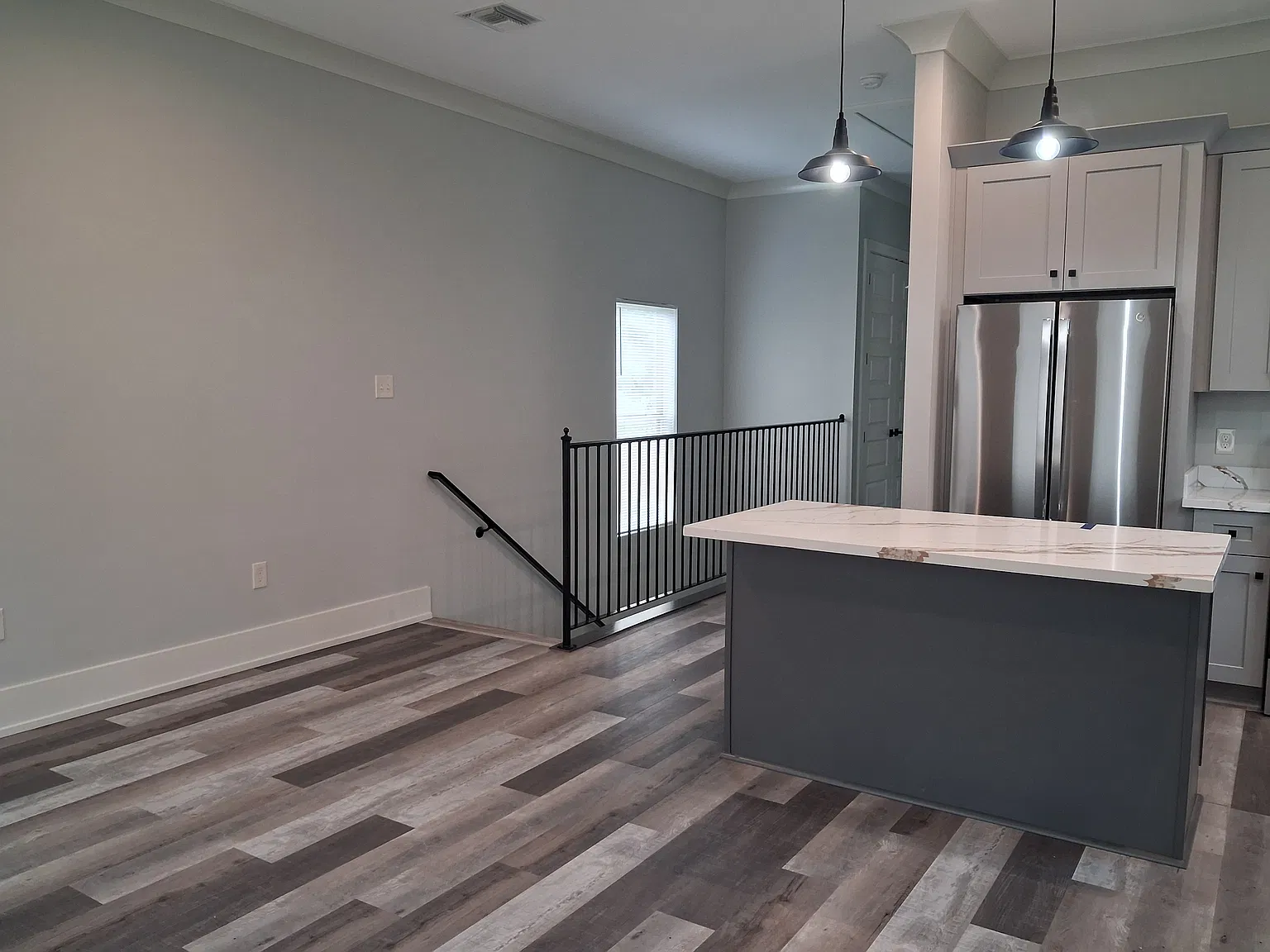 3 bed, 1300 sqft, $2,500 — Photo 4