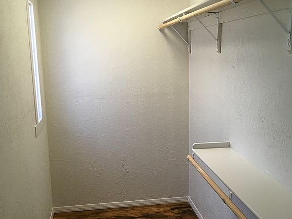 Walk in closet 