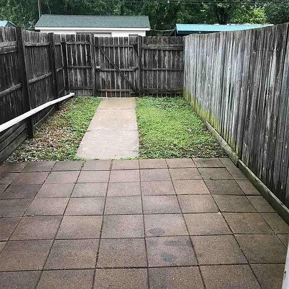 109 Floral Ave — Photo 10