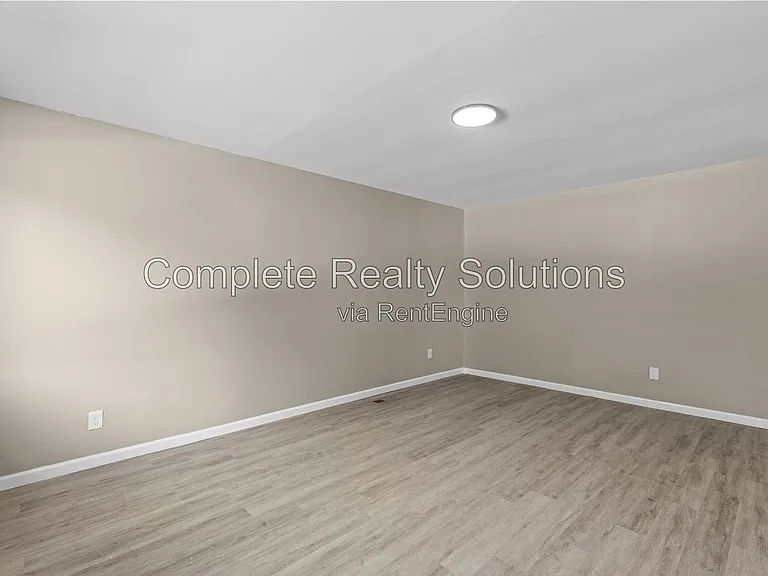 10417 Prince Dr — Photo 10