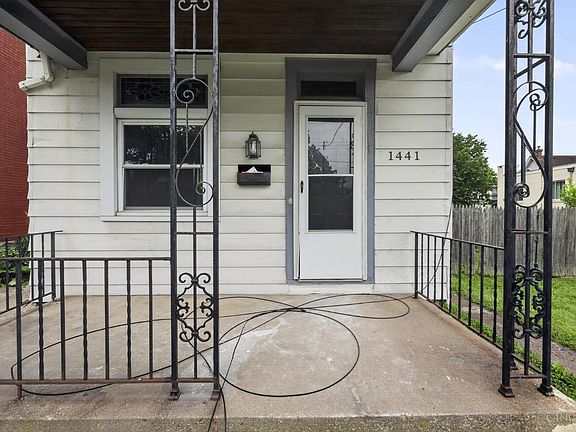 2nd image of 1441 Marlowe Ave
