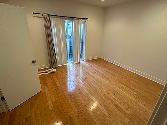5th image of 1612 South St #6