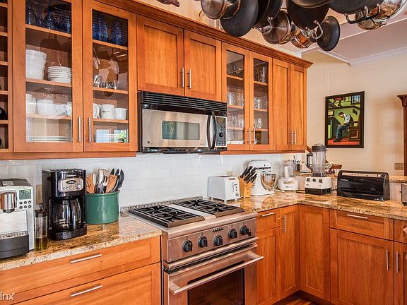 Dragonfly - Old Town - kitchen2