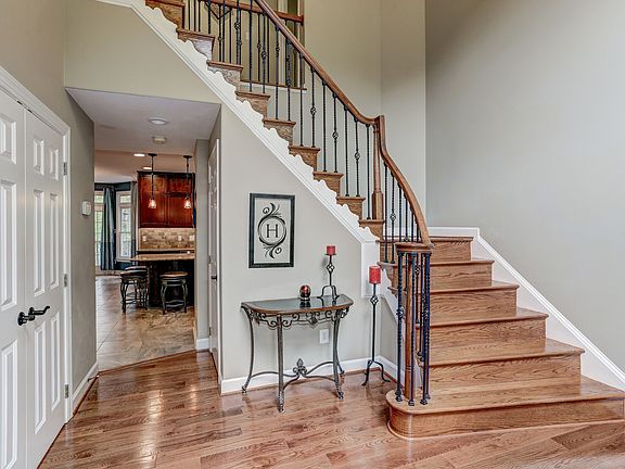 4th image of 9901 Yachthaven Dr