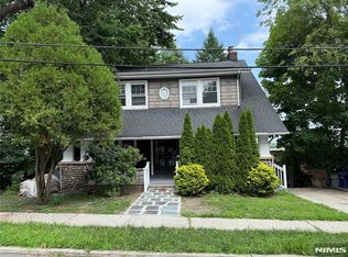 110 Romaine Place, Leonia, NJ 07605