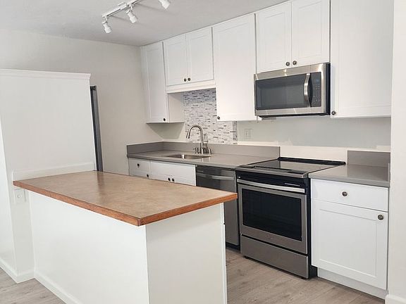 2nd image of 3050 Rue D'orleans #269