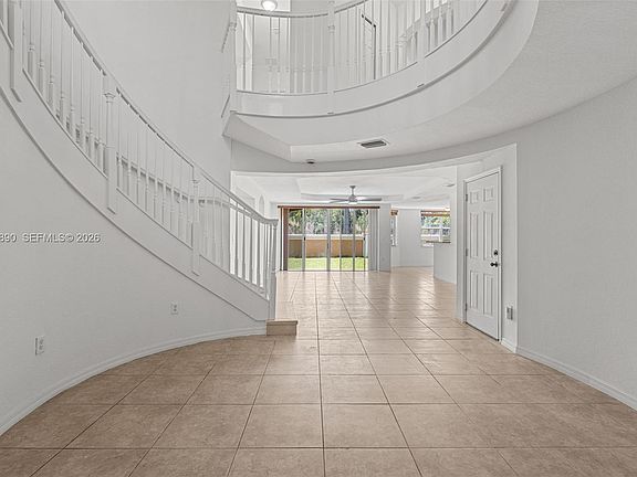 4th image of 2720 SW 156th Pl