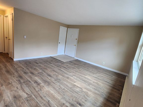5th image of 6748 14th Ave NW