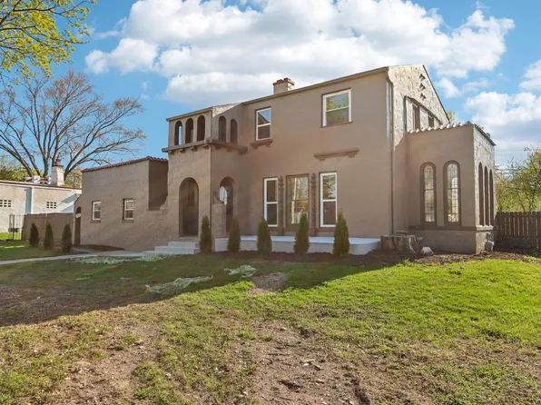 2116 South 108th STREET, West Allis, WI 53227