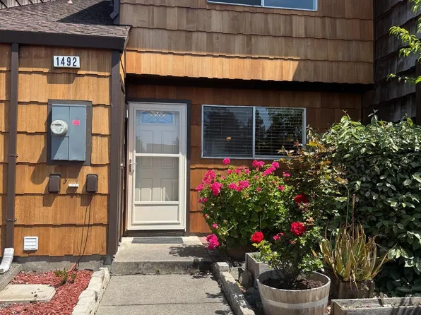 1492 parkway Drive, Rohnert Park, CA 94928