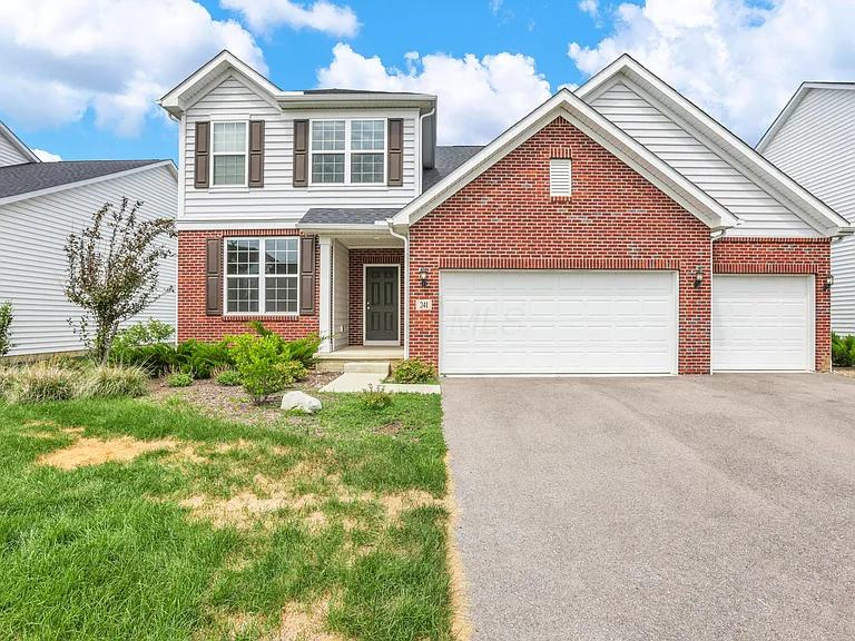 241 Sunstone Ln — Photo 1