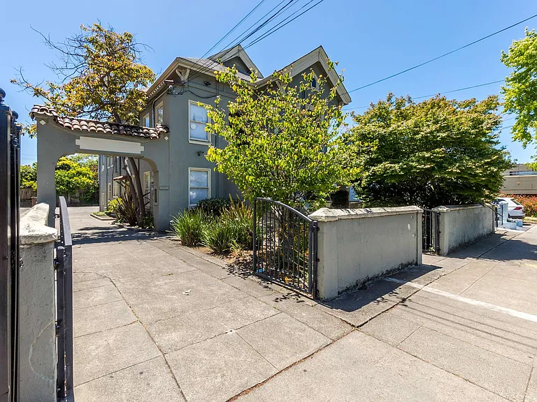 1518_A_Prince_Street Berkeley California 3_06192021