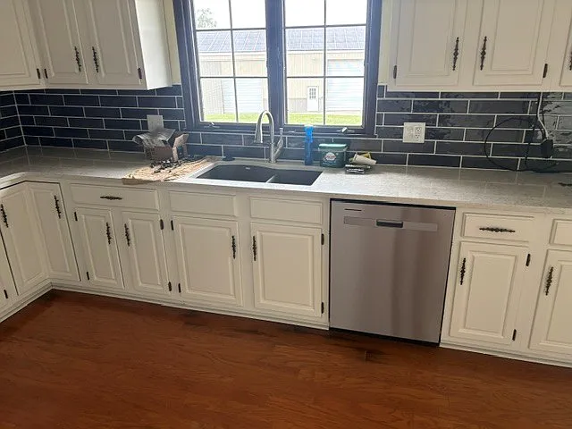 3 bed, 2884 sqft, $2,200 — Photo 3