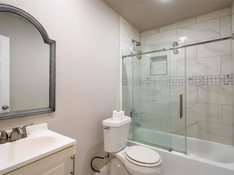 8703 Valley Ledge Dr — Photo 9