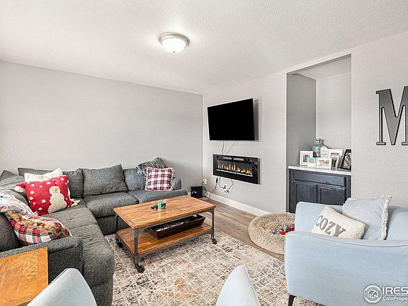 4th image of 127 Calabria Dr
