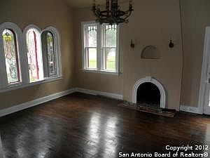 4th image of 450 Donaldson Ave
