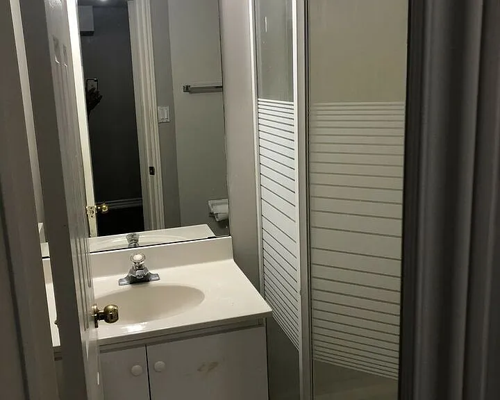 160 Elson St #1 — Photo 5
