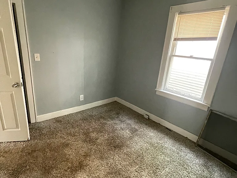 2 Milton St #1F — Photo 11