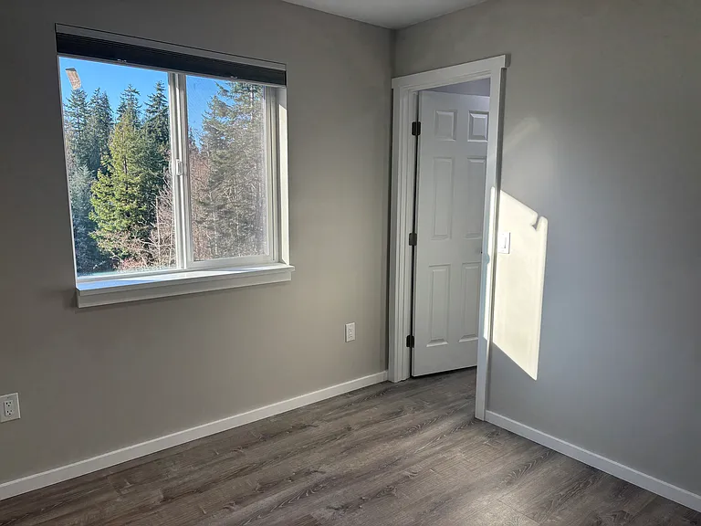 396 Evergreen Park Rd #1 — Photo 17