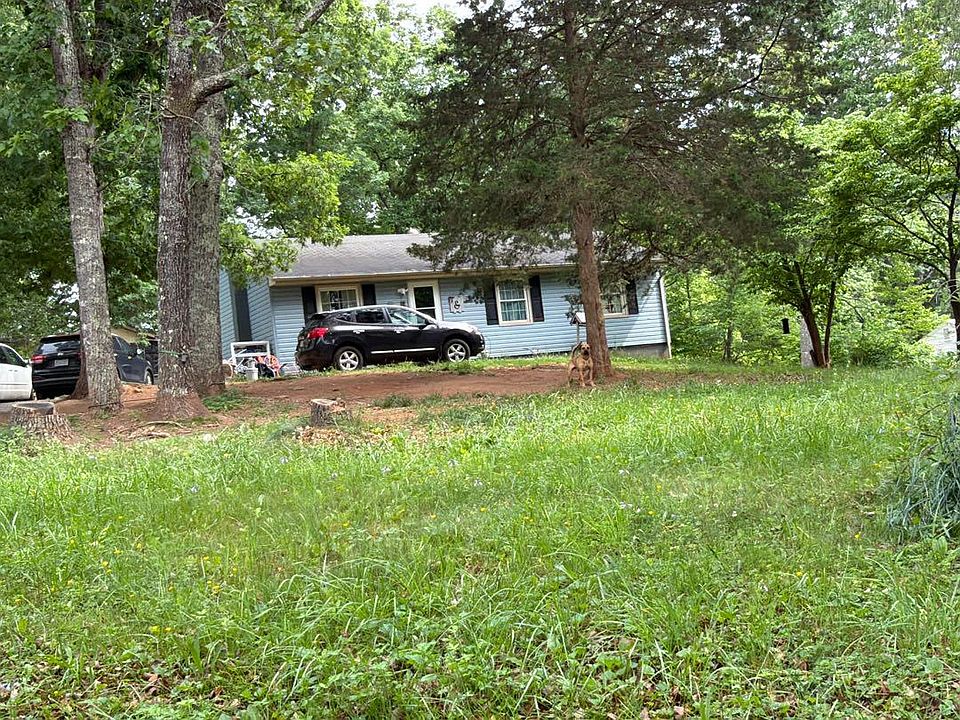 1st image of 215 Oliver Rd