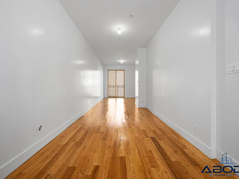 1012 Gates Ave #5C — Photo 5