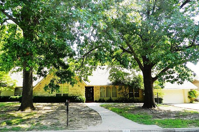 One Level on Large Treed Lot