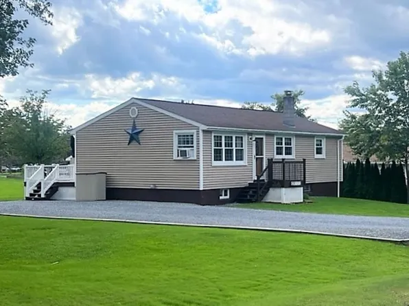 2 Maple Manor, Vergennes, VT 05491