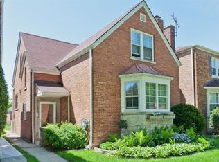 7448 N Washtenaw Ave, Chicago, IL