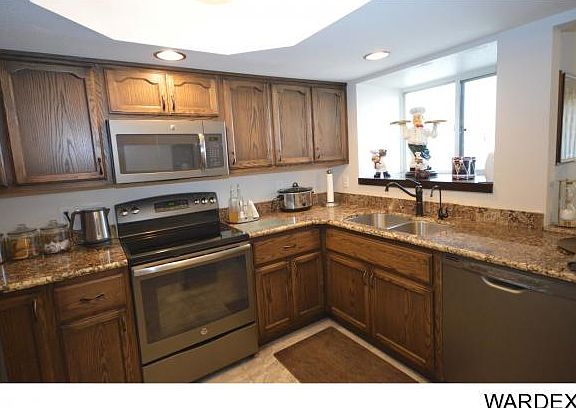 4th image of 1800 Clubhouse Dr Unit 103