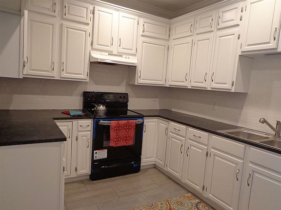 4th image of 132 Glenside Ave