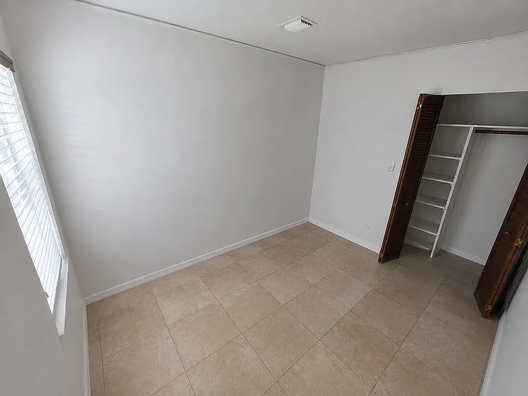 5113 SW 138 Avenue Cir — Photo 11