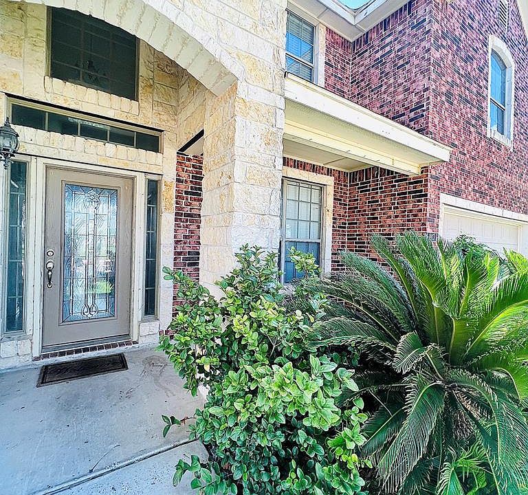 1st image of 1913 Kingfisher Ln