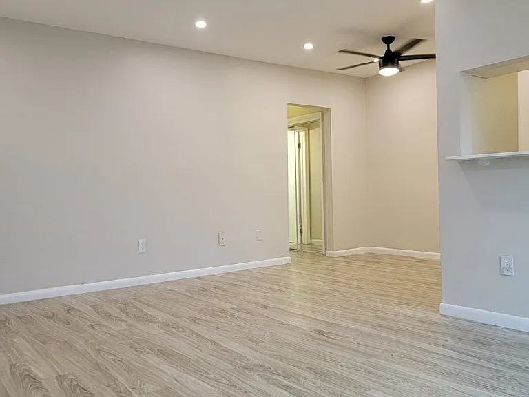 835 Lenox Ave — Photo 10