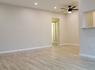 835 Lenox Ave, Miami Beach, FL 33139
