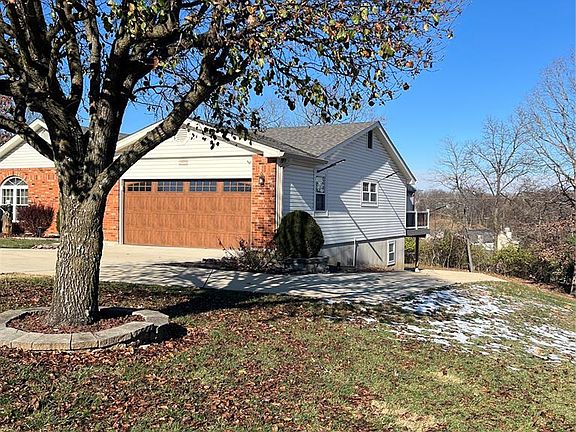 3rd image of 2935 Eli Ave