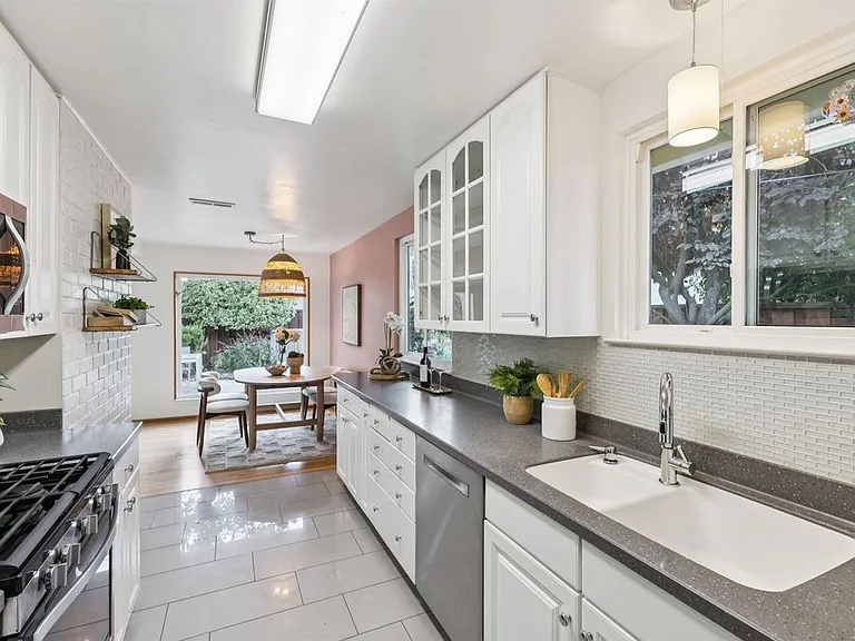 1231 Coventry Rd — Photo 17