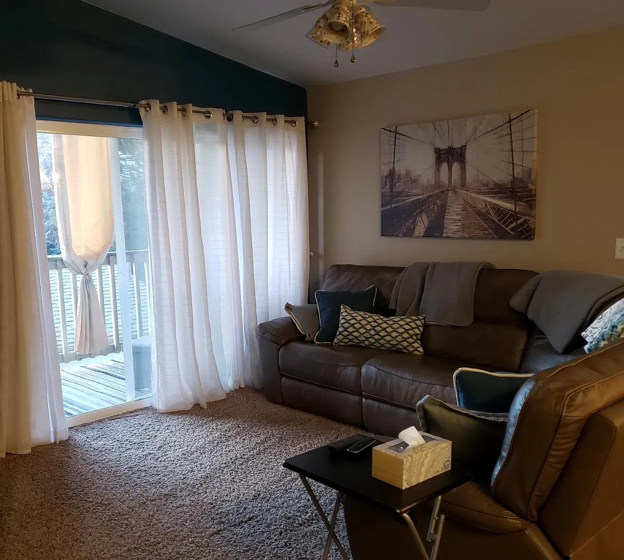 3 bed, 1219 sqft, $2,400 — Photo 3