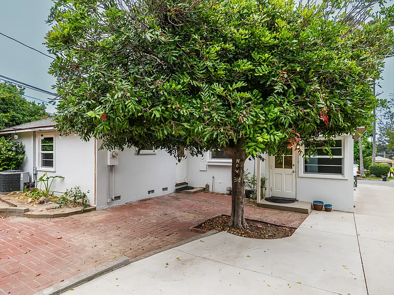 1215 Meadowbrook Rd — Photo 40
