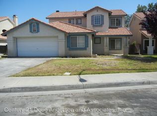 2008 E Ivyton St, Lancaster, CA 93535